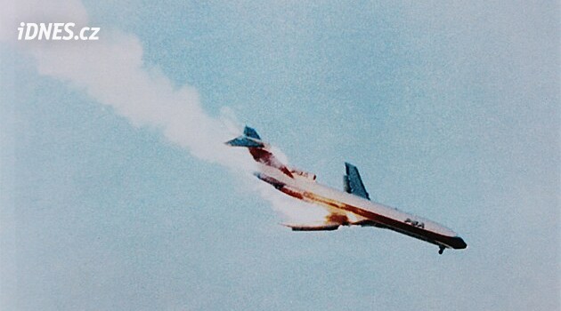 Před 48 lety spadl Boeing po srážce s Cessnou na obytnou čtvrť San Diega. Zemřelo 144 lidí