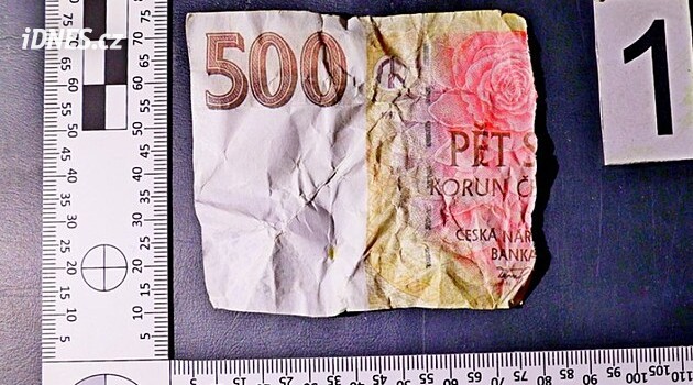Vytištěné pětistovky a tisícovky posílali do oběhu napříč Ostravou, teď je čeká soud