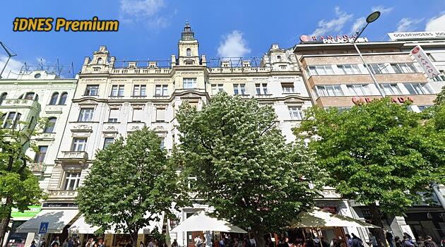 Bydlení na Praze 1: Vlastní byt, ale jsou v obecním. Praha 1 je dává jen některým