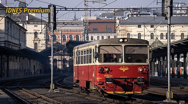 Kolaps vlaků se může opakovat. České dráhy dostanou za výpadek pokutu