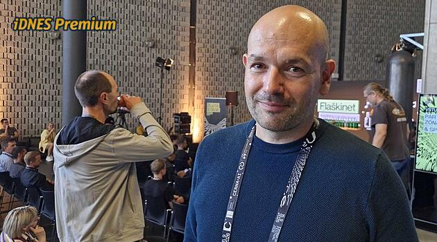 Umělá inteligence: Pokud vznikne psychopatická AI, jsme v loji, říká expert Romportl