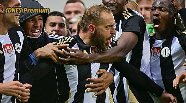 Bývalý kapitán Dynama: Nevím, na co si majitelka hraje
