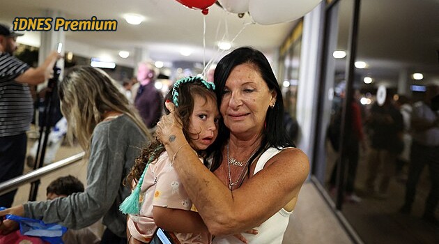 Drsná opatření po útoku uvěznila v Dubaji tisíce lidí. Vykašlali se na nás, líčí Izraelka