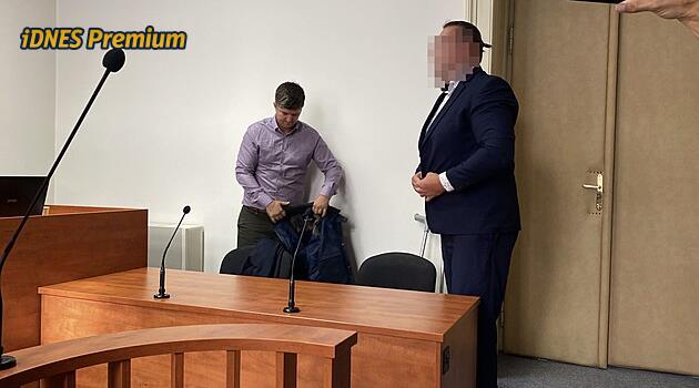 Vraha poslal soud znovu za mříže. Za týrání manželky dostal osm let